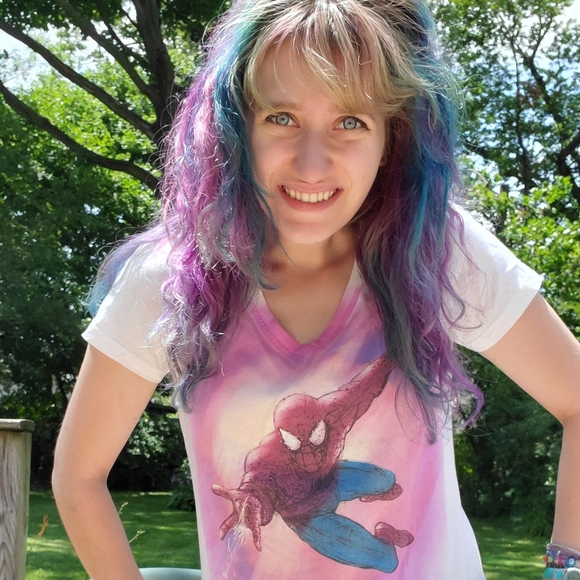 Meet your Posher, Hannah - Picture 2 of 2